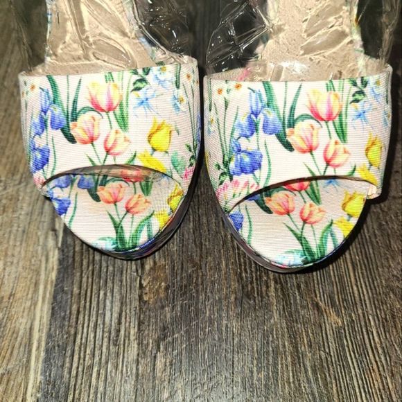 Aldo Spring Floral Fluerinia Wedge Heel Sandals - Picture 7 of 16